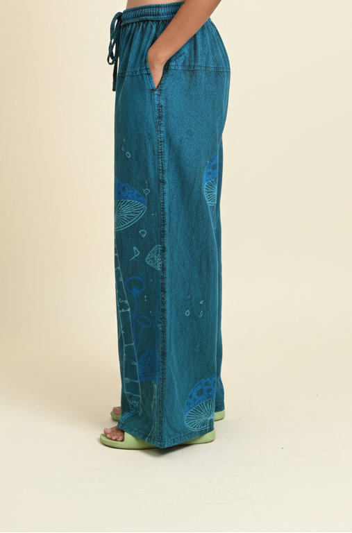 Teal Pants - Side Portrait